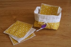 Lot de 10 Carrés démaquillants lavables/lingettes bébé avec panière