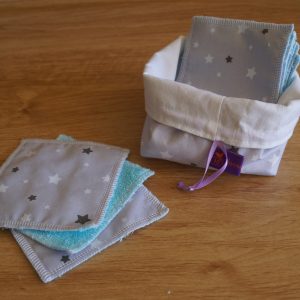 Lot de 10 Carrés démaquillants lavables/lingettes bébé avec panière