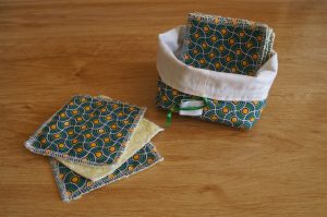 Lot de 10 Carrés démaquillants lavables/lingettes bébé avec panière
