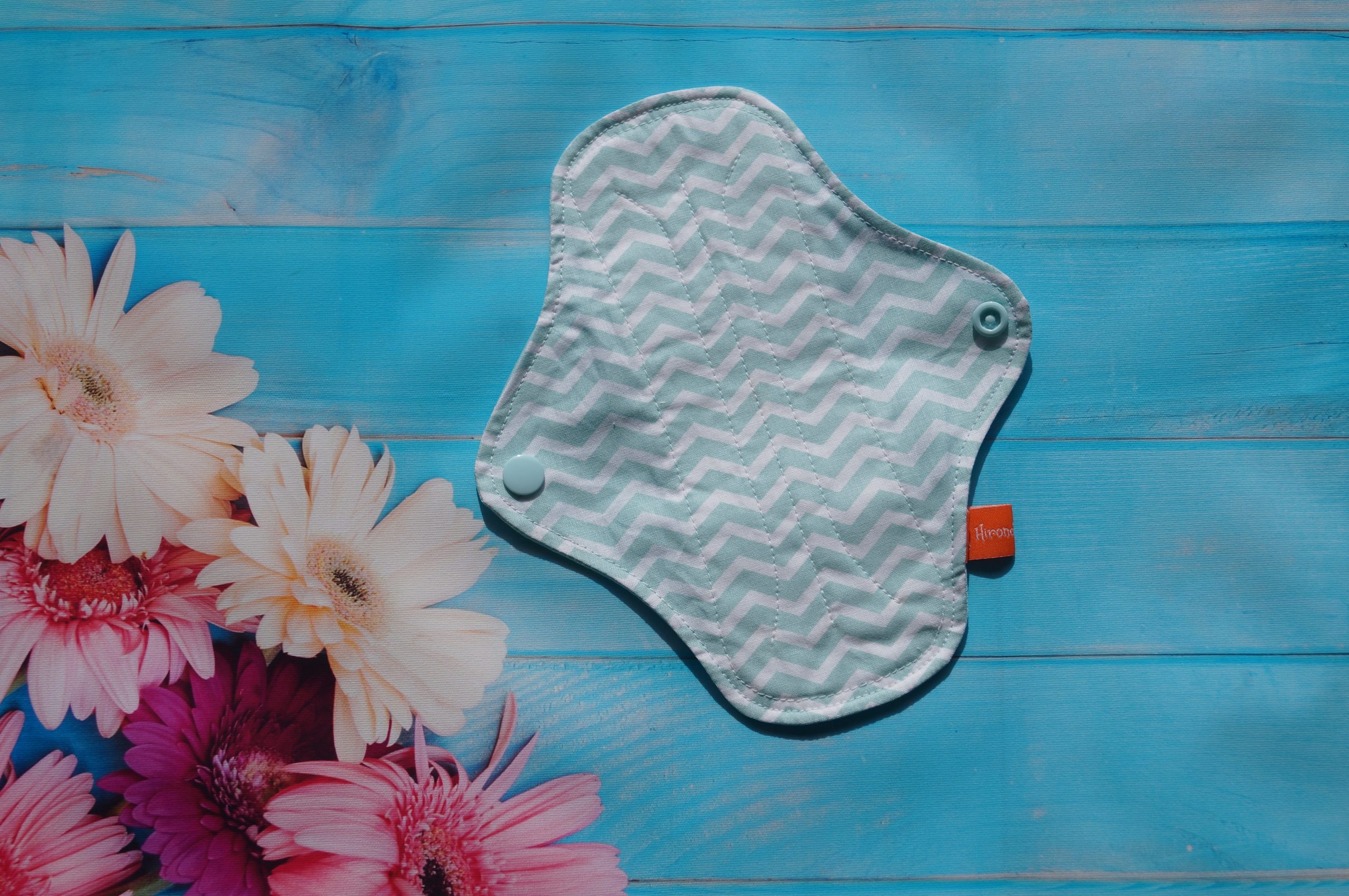 Serviette hygiénique lavable - motifs sur commande – Image 9