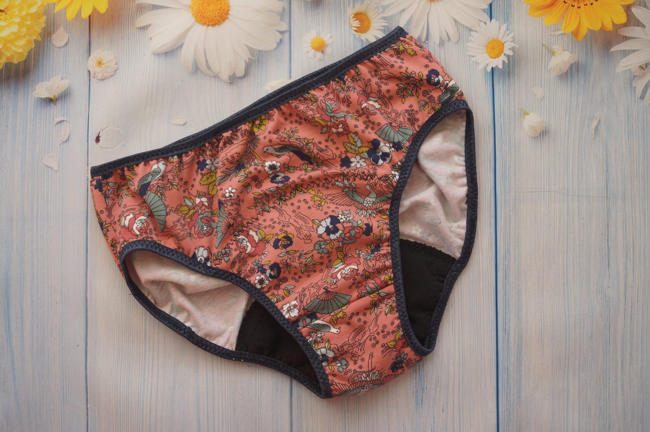 Culotte menstruelle Oiseaux Flux abondant Taille 40