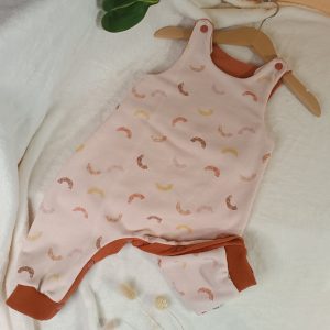 salopette évolutive arc-en-ciel rose pâle 2