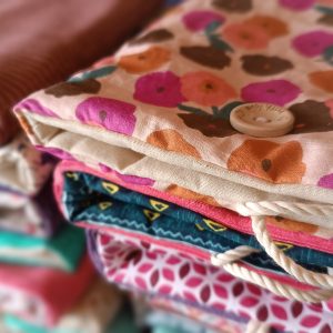 zoom housse de livre fleurie
