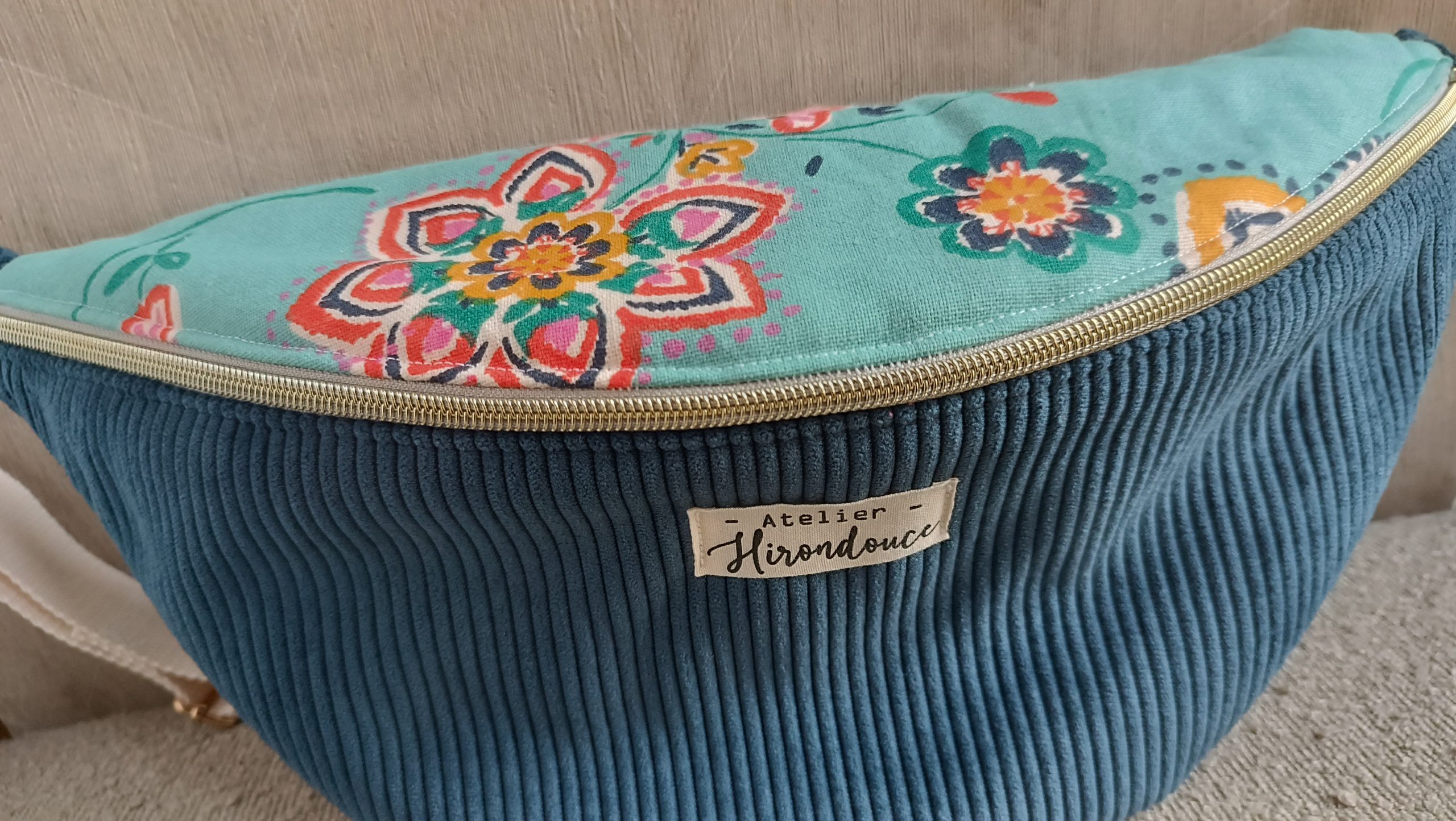 sac banane bleu marine mandala
